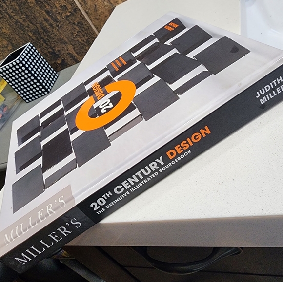 Book  20th Century designed Illustrated Judith Miller mid-century modern - Picture 3 of 6